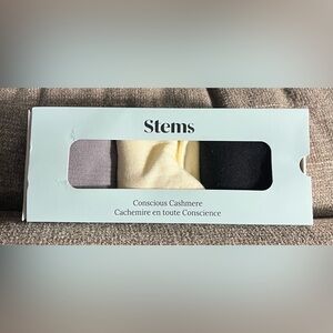 Stems Cashmere Socks 3 Pack